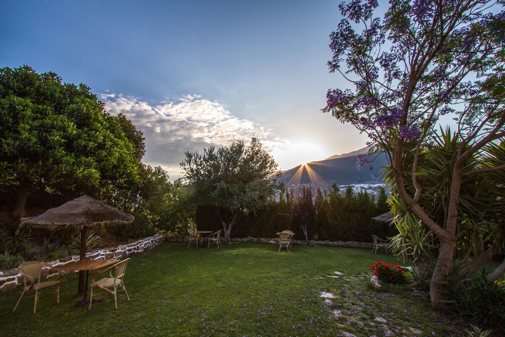 Hotel Cortijo De Salia Alcaucín Extérieur photo