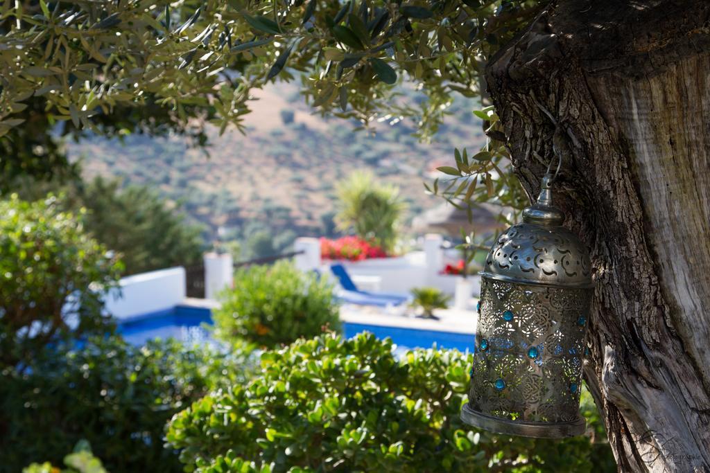 Hotel Cortijo De Salia Alcaucín Extérieur photo